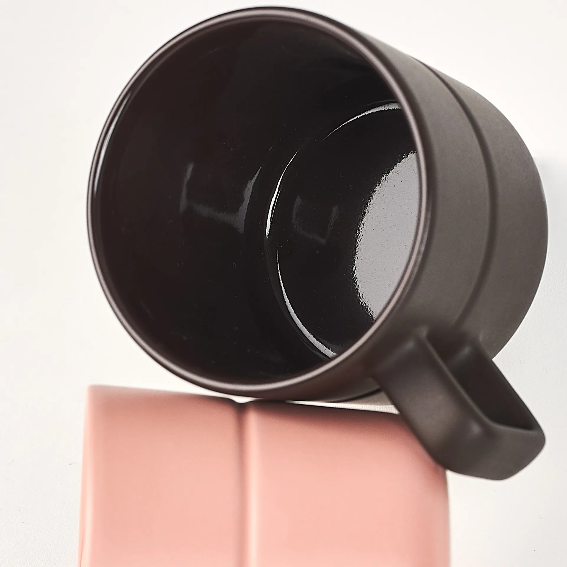 Tasse Lines 30 cl, Marron NJRD