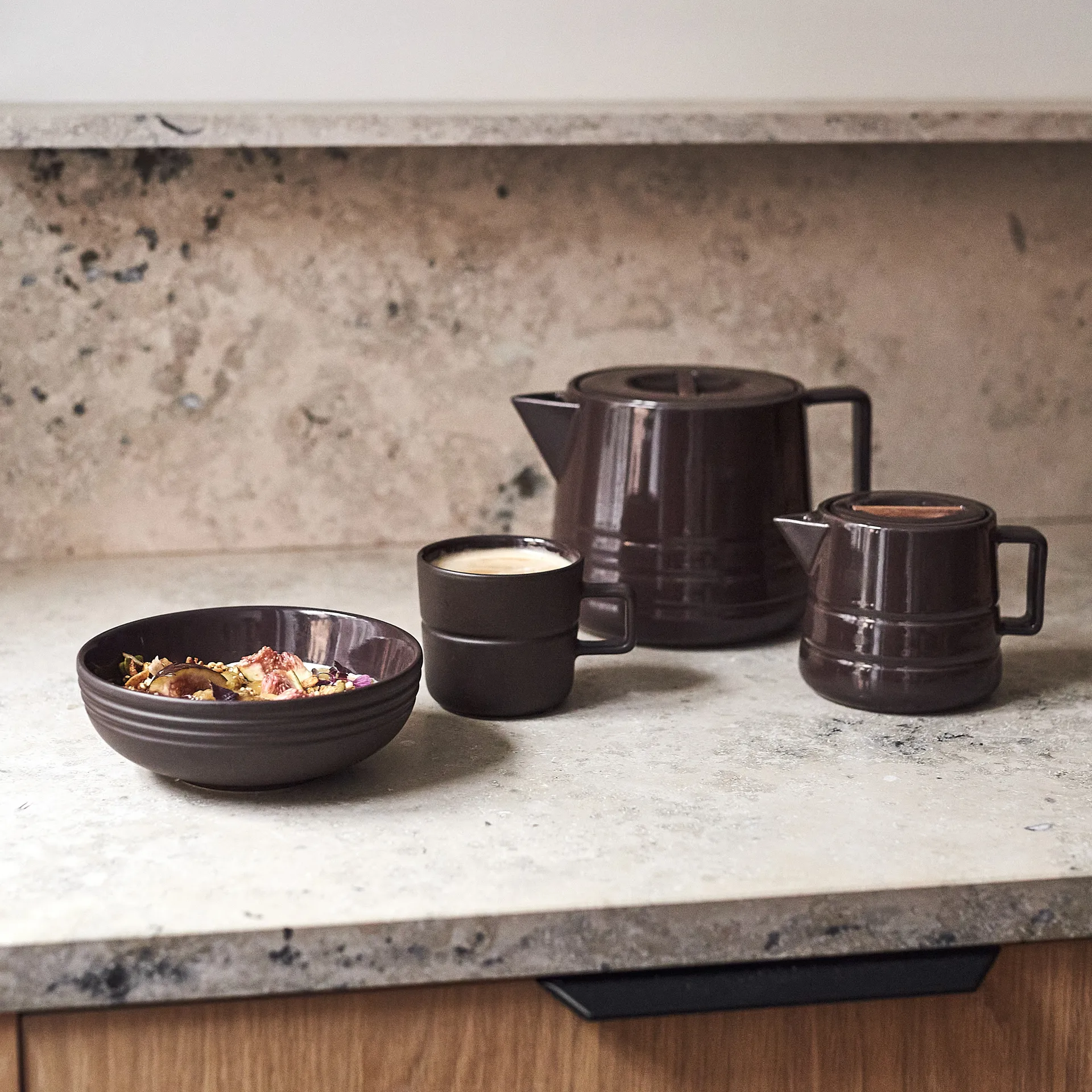 Tasse Lines 30 cl, Marron NJRD