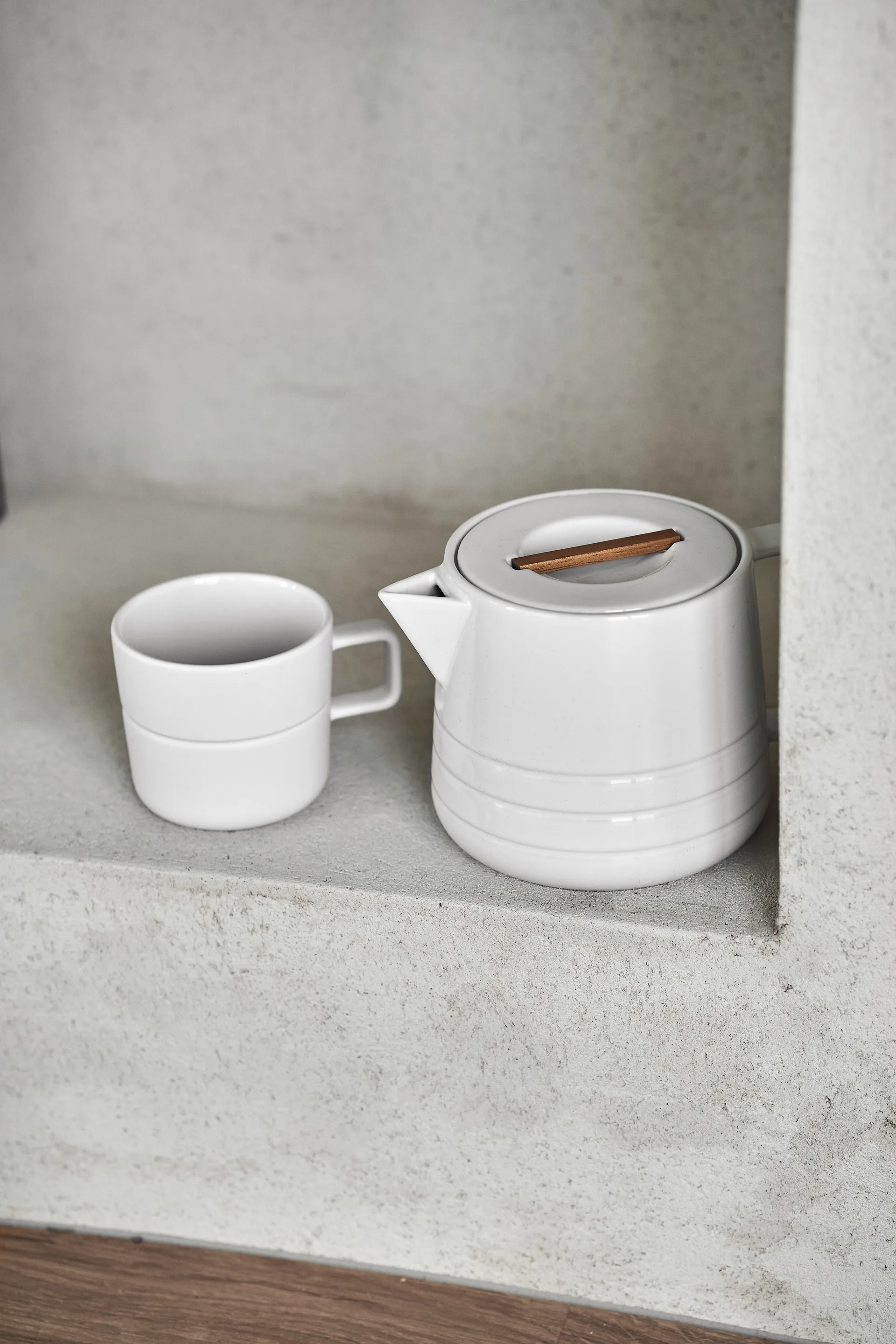 Théière Lines 1,5 litre, Blanc NJRD