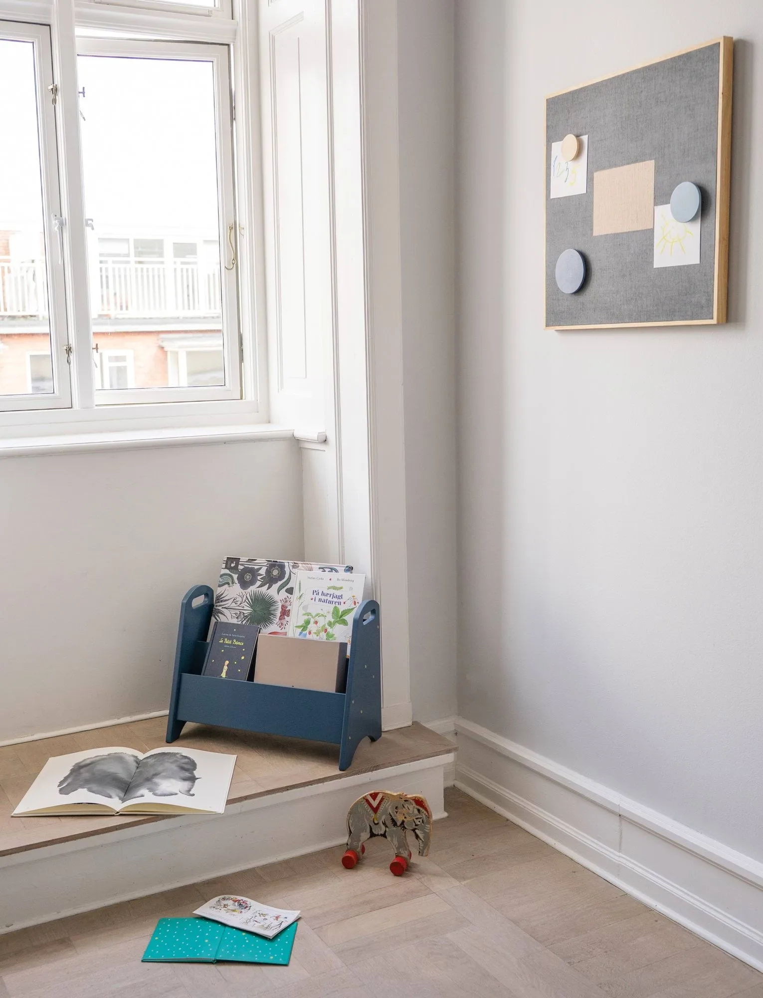 Tableau d'affichage Noticeboard + 3 aimants, Bleu Nofred