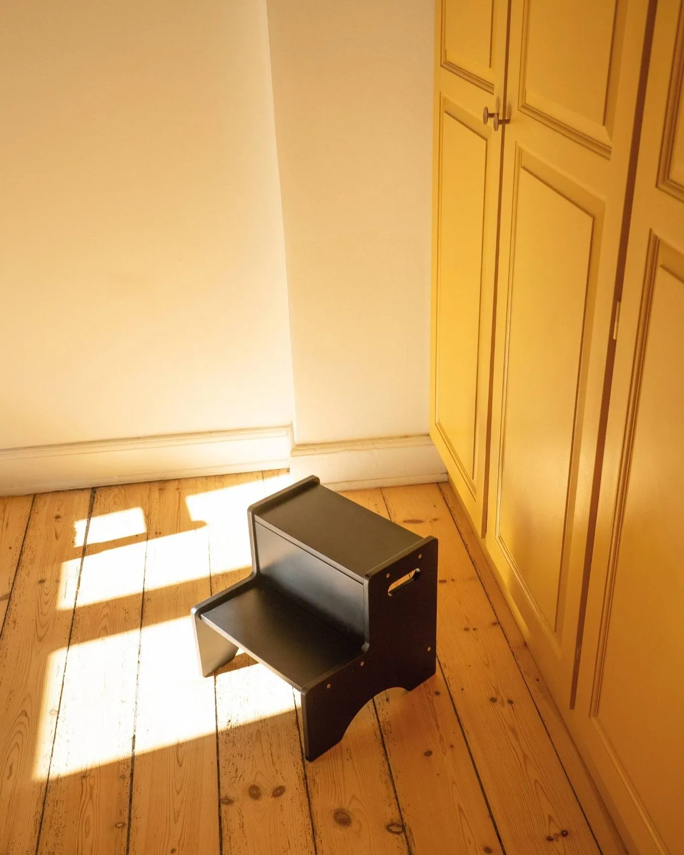 Tabouret pour enfants Step Up, Noir Nofred