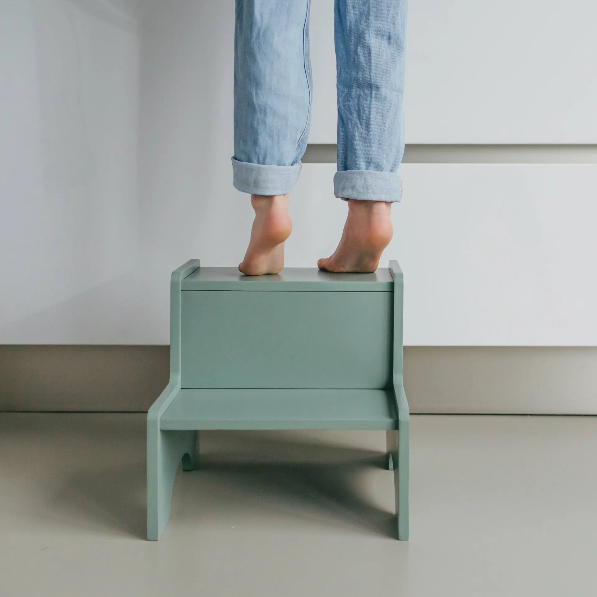 Tabouret pour enfants Step Up, Vert olive Nofred