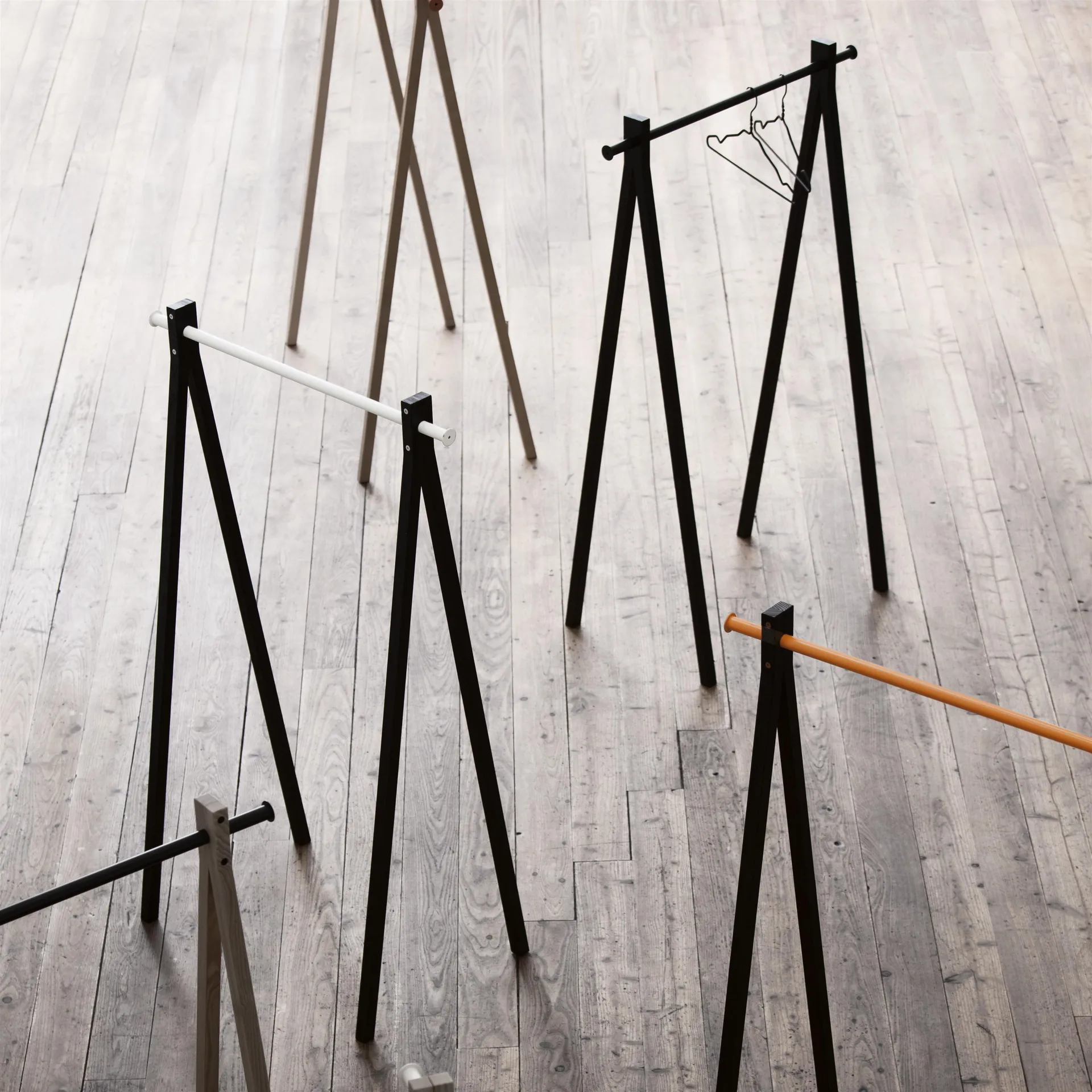 Porte-vêtements Dress-Up 90, noir Nomess Copenhagen