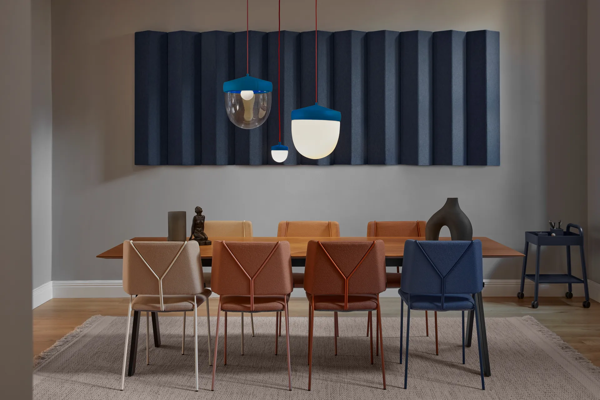 Suspension Pan verre givré 10 cm, Bleu clair-rouge Noon