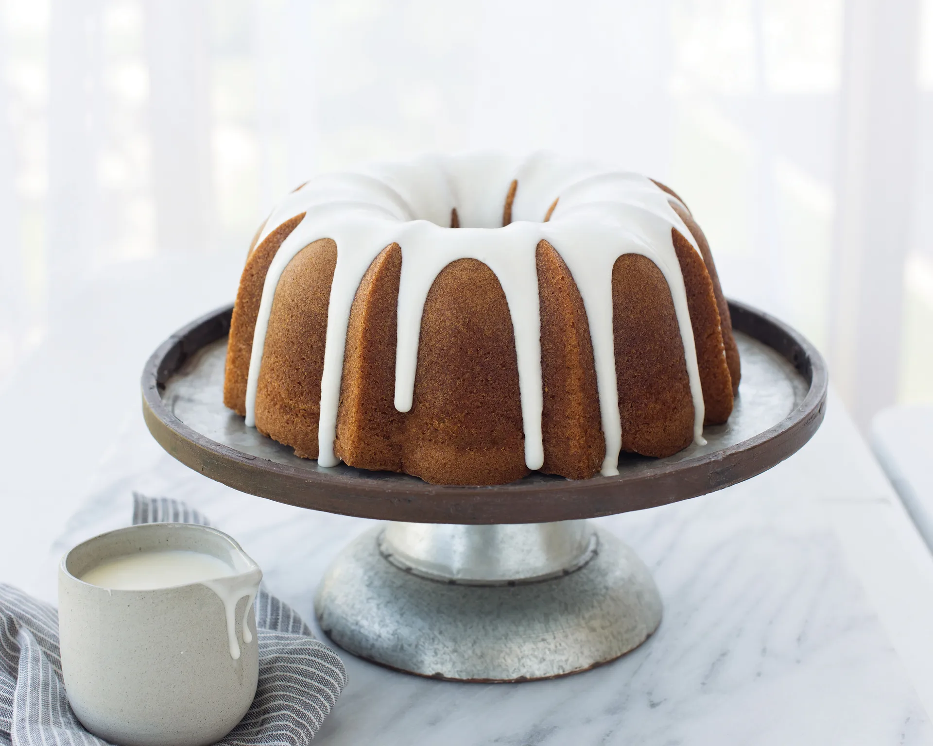 Moule Anniversary Bundt Nordic Ware, 2,4 L Nordic Ware