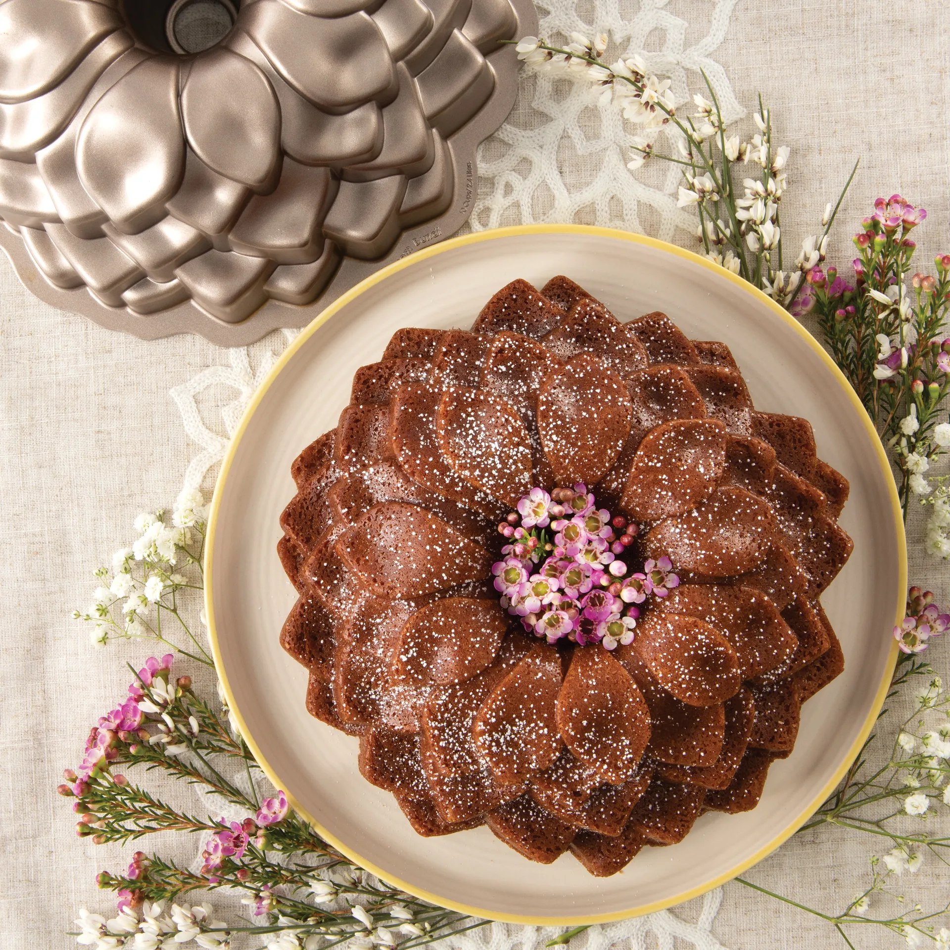 Nordic Ware Blossom moule à gâteau bundt, 2,4 L Nordic Ware