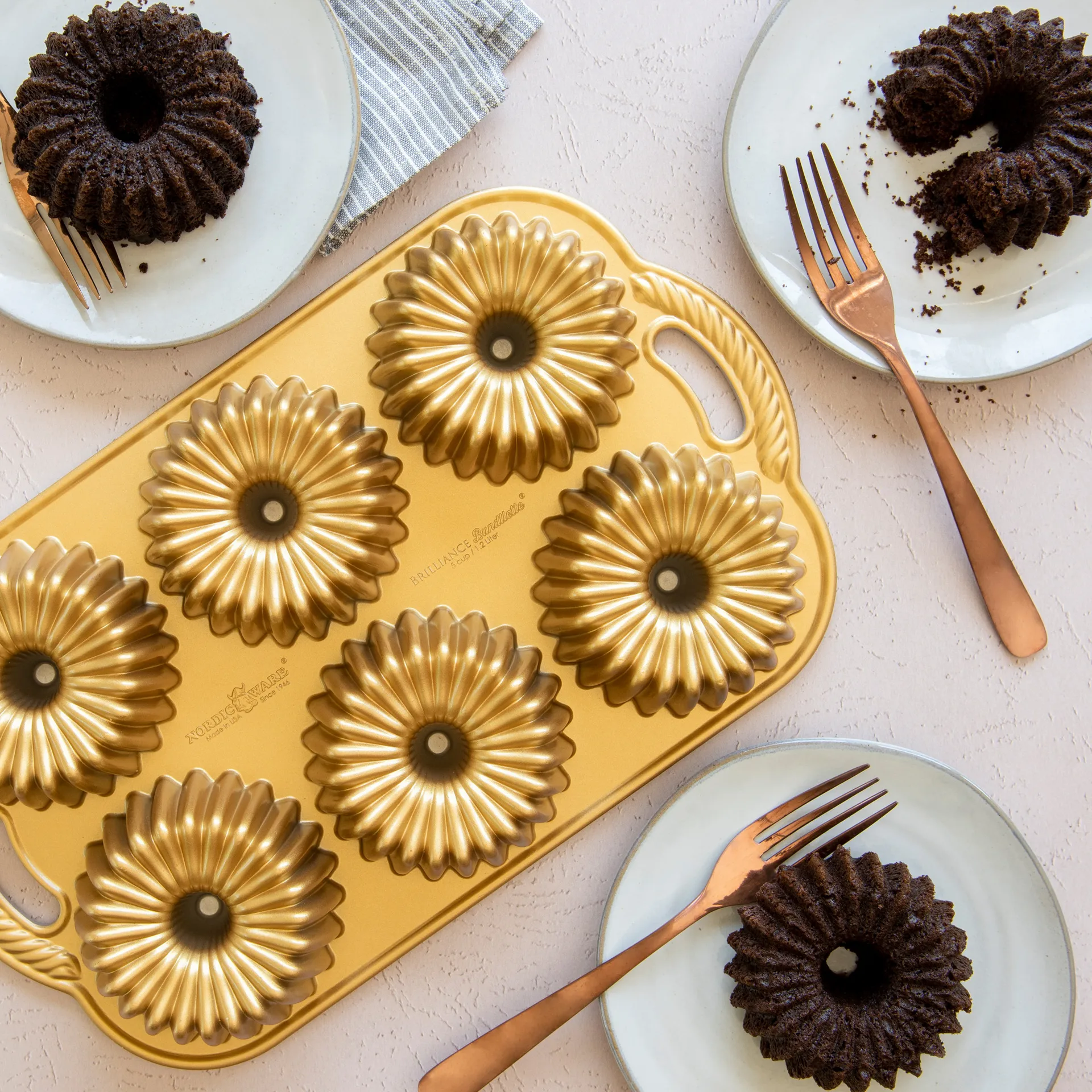 Nordic Ware Brilliance moule à gâteau bundt, 1,2 L Nordic Ware