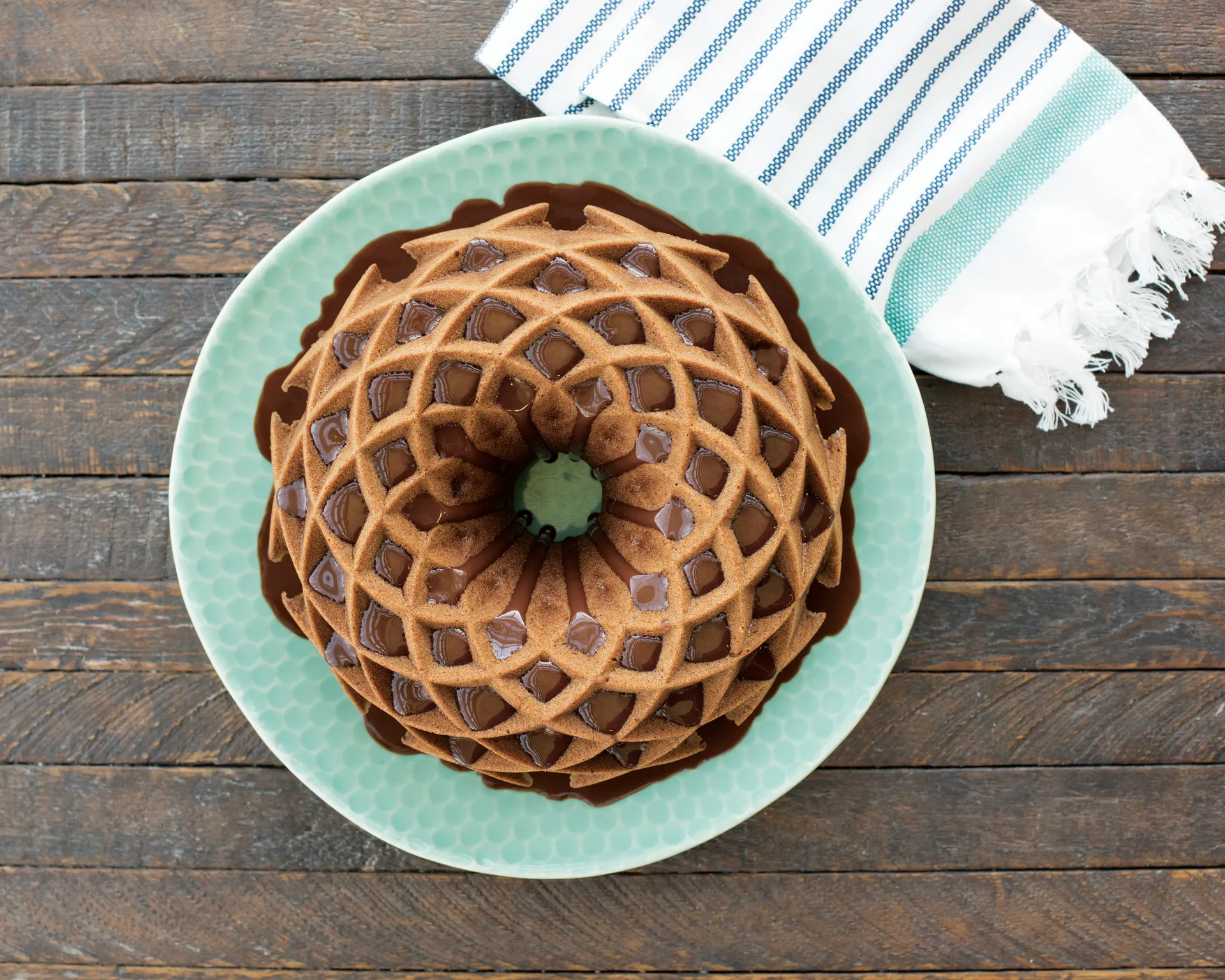 Nordic Ware Jubilee moule à gâteau bundt, 2,4 L Nordic Ware