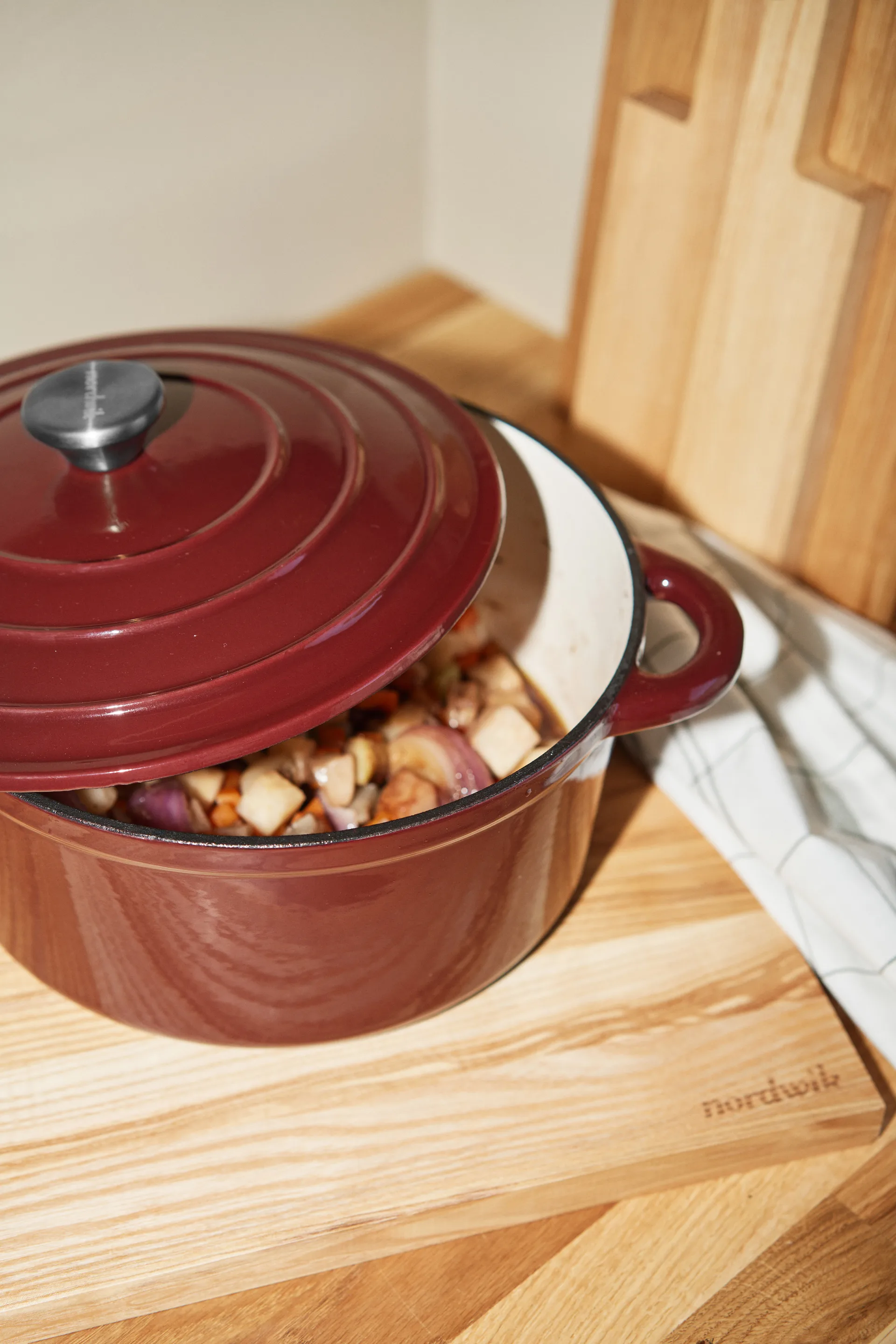 Cocotte en fonte ronde Nordwik 5 l, Bordeaux Nordwik