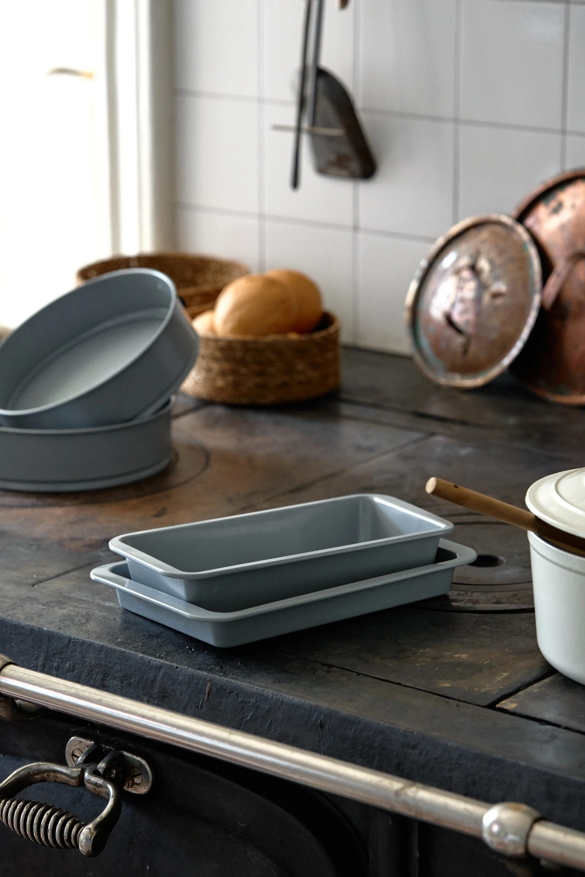 Moule à gâteau Nordwik en céramique antiadhésive argenté 32 cm, 31,5x20 cm Nordwik