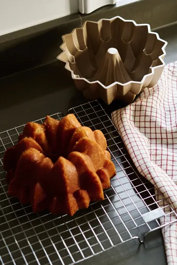 Nordwik Poppy moule à gâteau bundt - Or - Nordwik