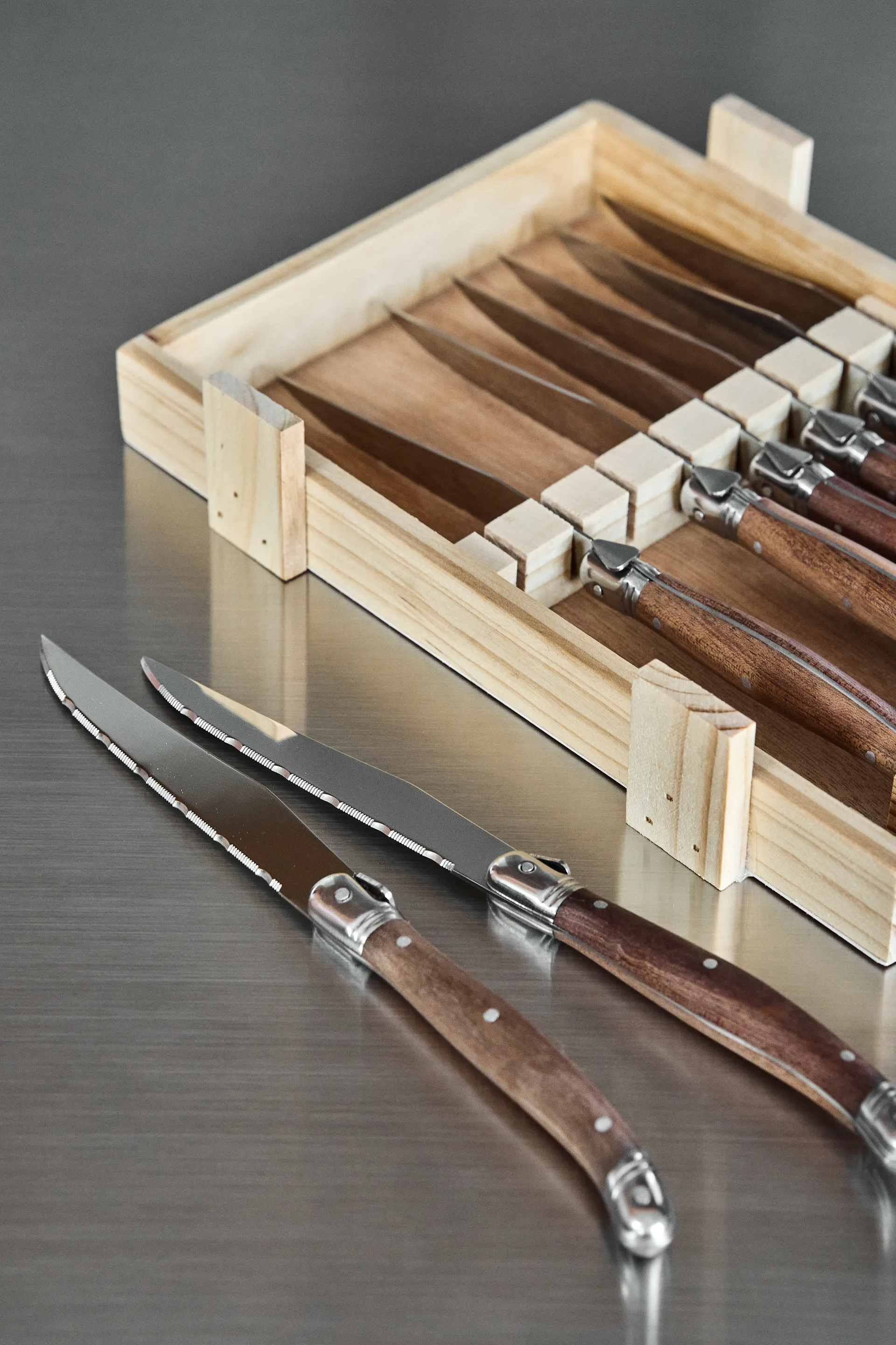 Set de 8 couteaux à viande Nordwik, Acier inoxydable-bois Nordwik