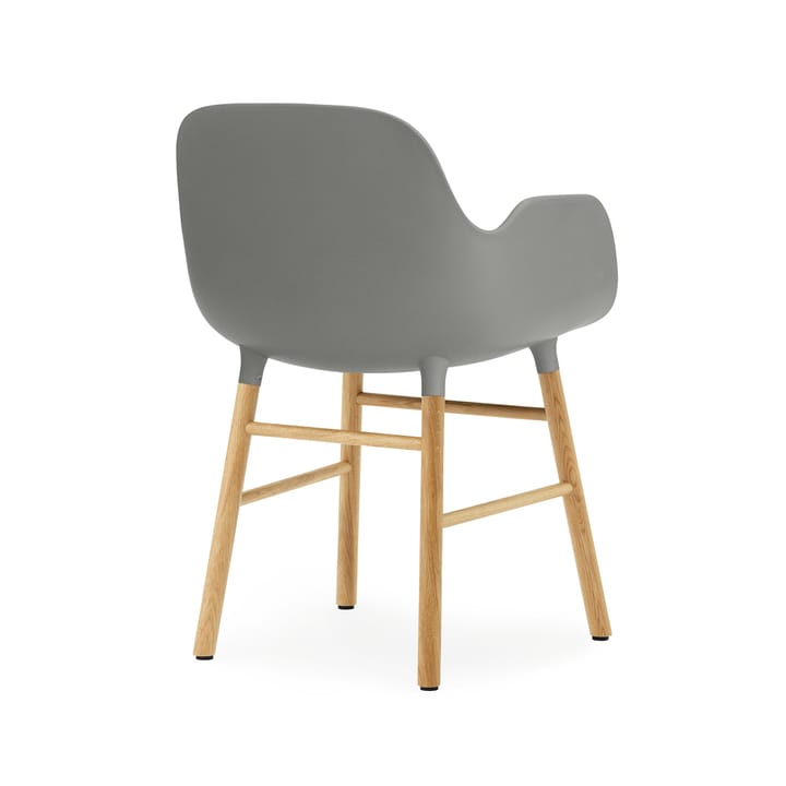 Chaise avec accoudoirs Form, grey, pieds en chêne Normann Copenhagen