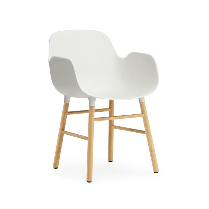 Chaise avec accoudoirs Form - white, pieds en chêne - Normann Copenhagen