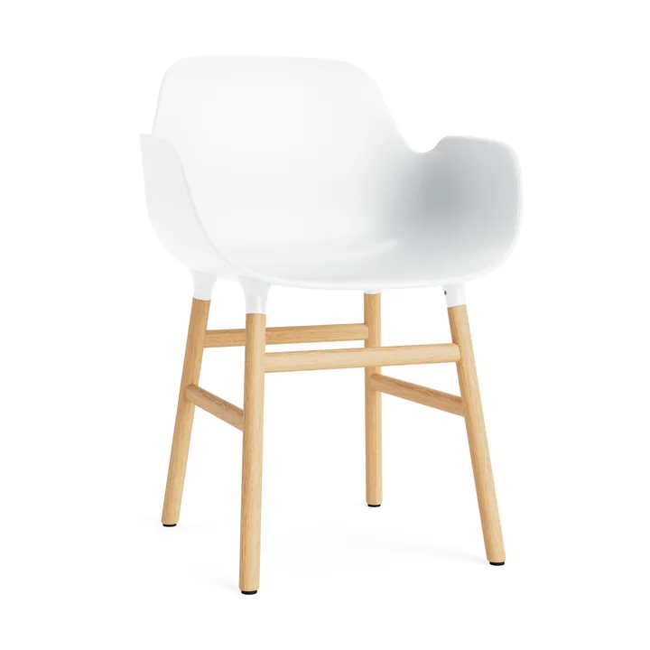 Chaise avec accoudoirs Form - white, pieds en chêne - Normann Copenhagen