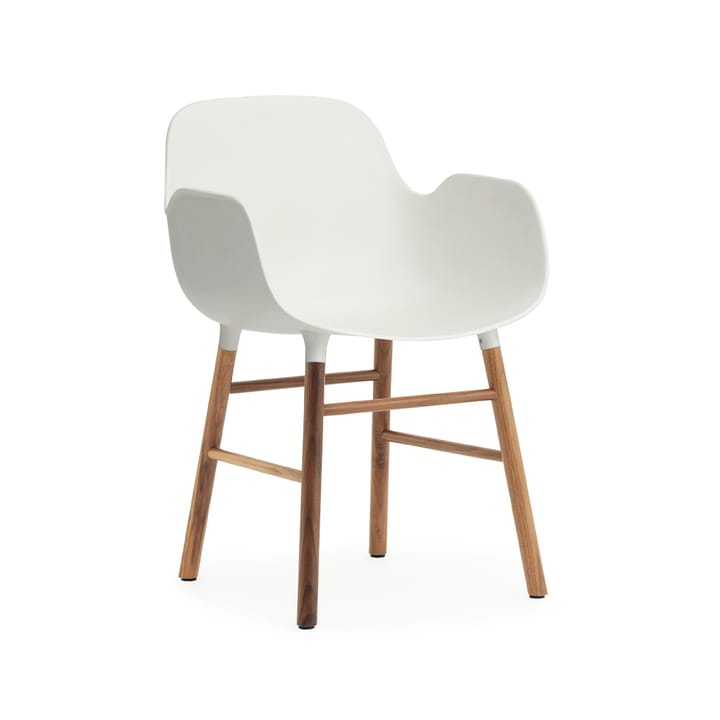 Chaise avec accoudoirs Form - white, pieds en noyer - Normann Copenhagen