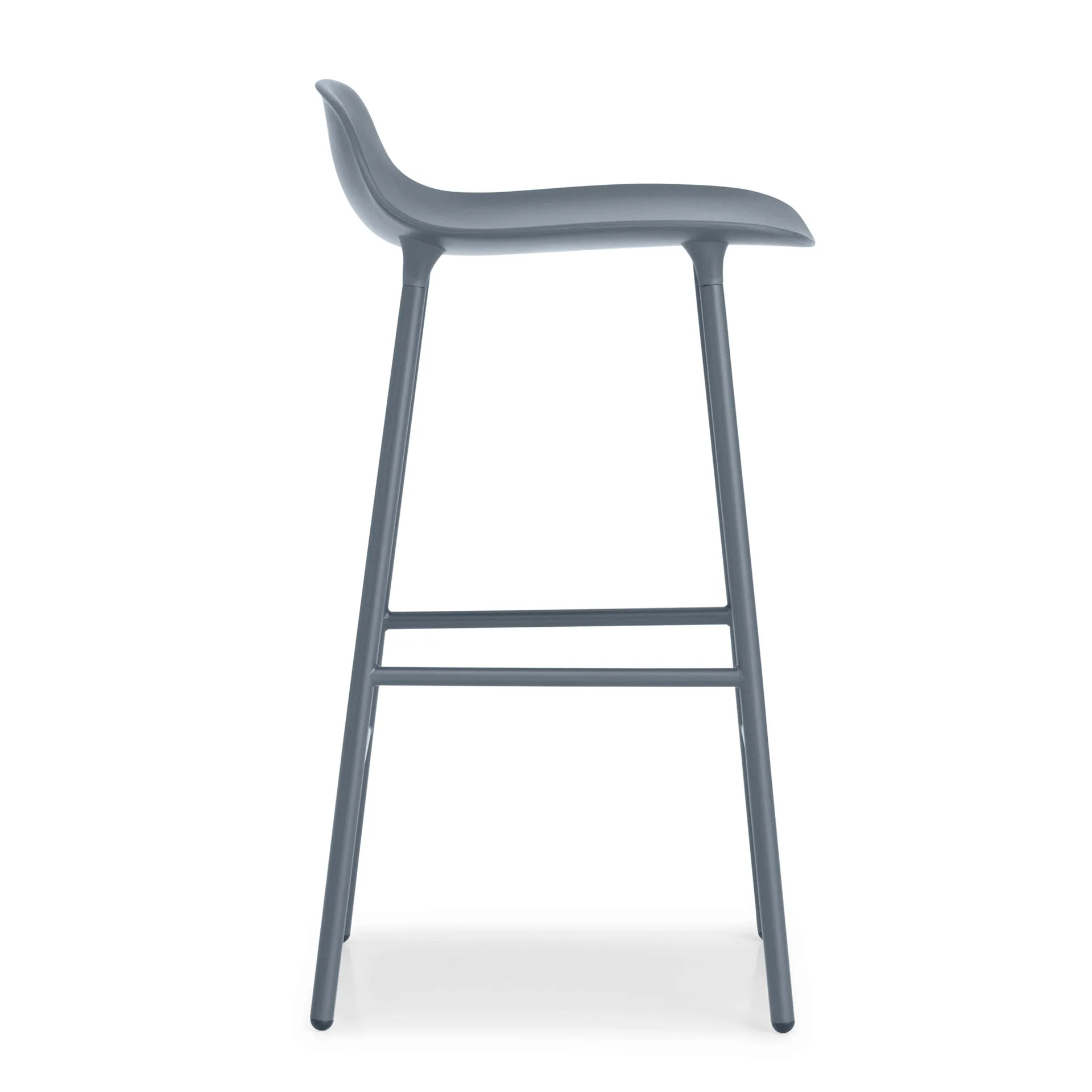 Chaise de bar Form Chair pieds en métal, bleu Normann Copenhagen