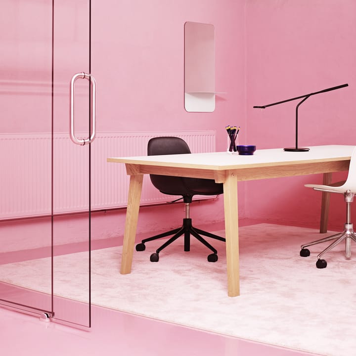 Chaise de bureau Form avec base pivotante, fauteuil de bureau 5W, blanc, aluminium noir, roulettes Normann Copenhagen