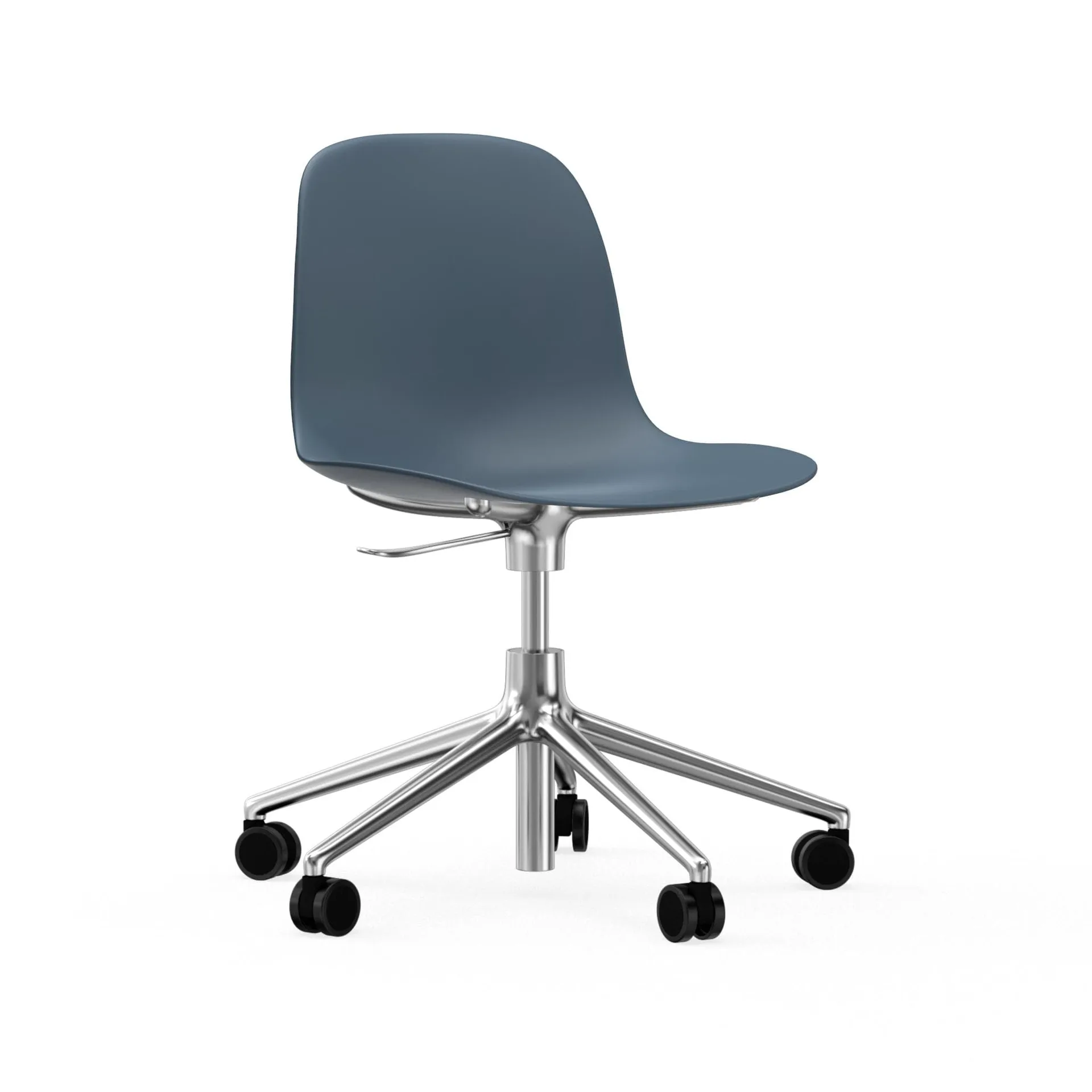 Chaise de bureau Form avec base pivotante, fauteuil de bureau 5W, bleu, aluminium, roulettes Normann Copenhagen
