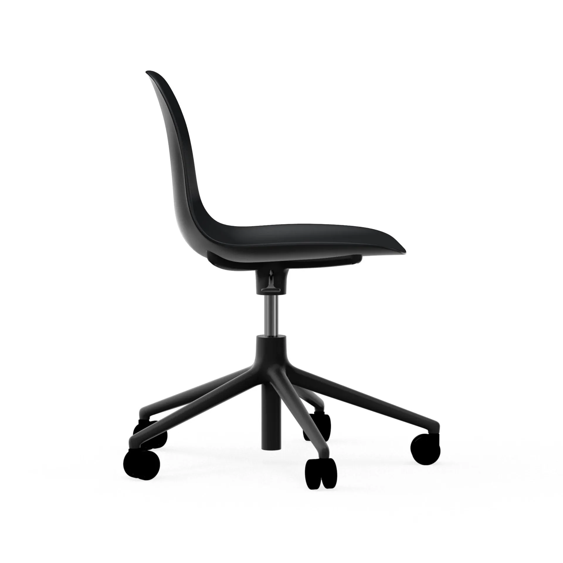 Chaise de bureau Form avec base pivotante, fauteuil de bureau 5W, noir, aluminium noir, roulettes Normann Copenhagen
