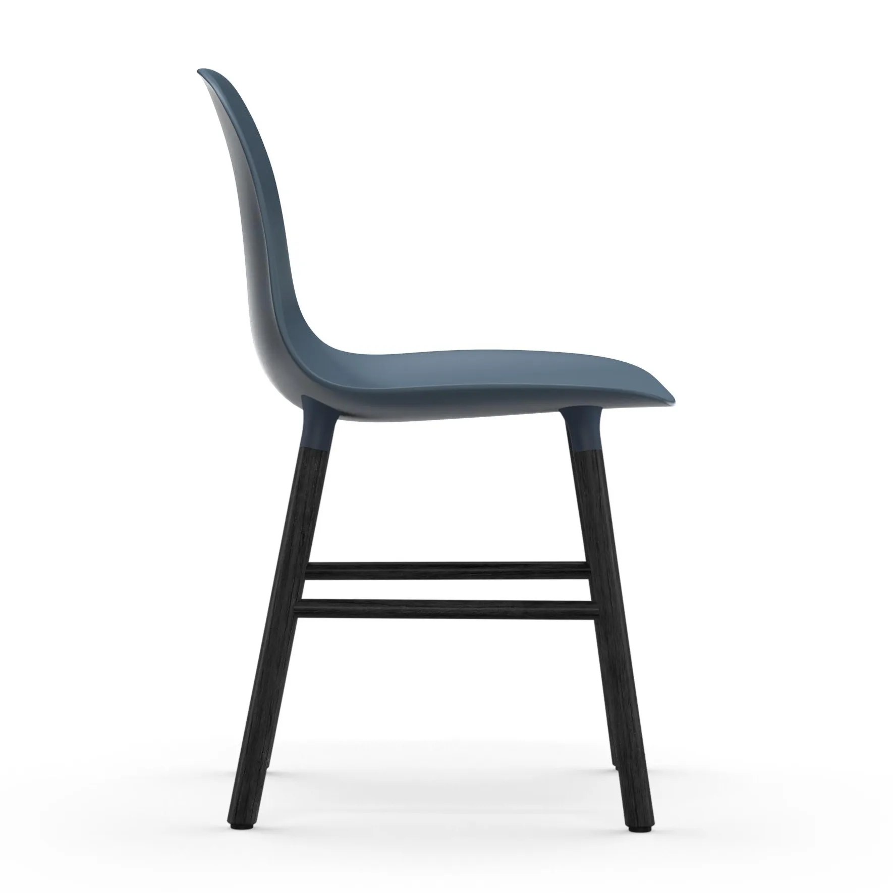 Chaise Form pieds noirs, Bleu Normann Copenhagen
