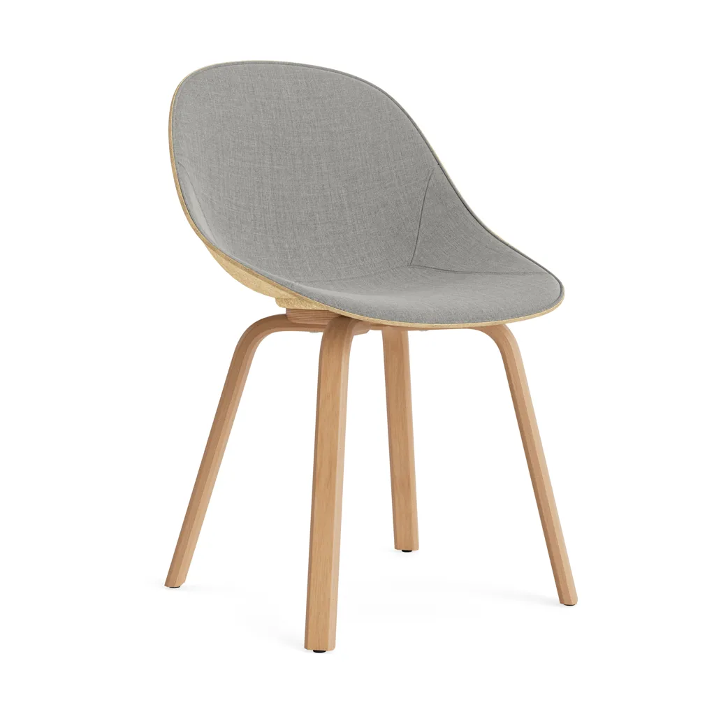 Chaise Mat Chair habillée sur le devant, Remix 133-hemp-beech Normann Copenhagen