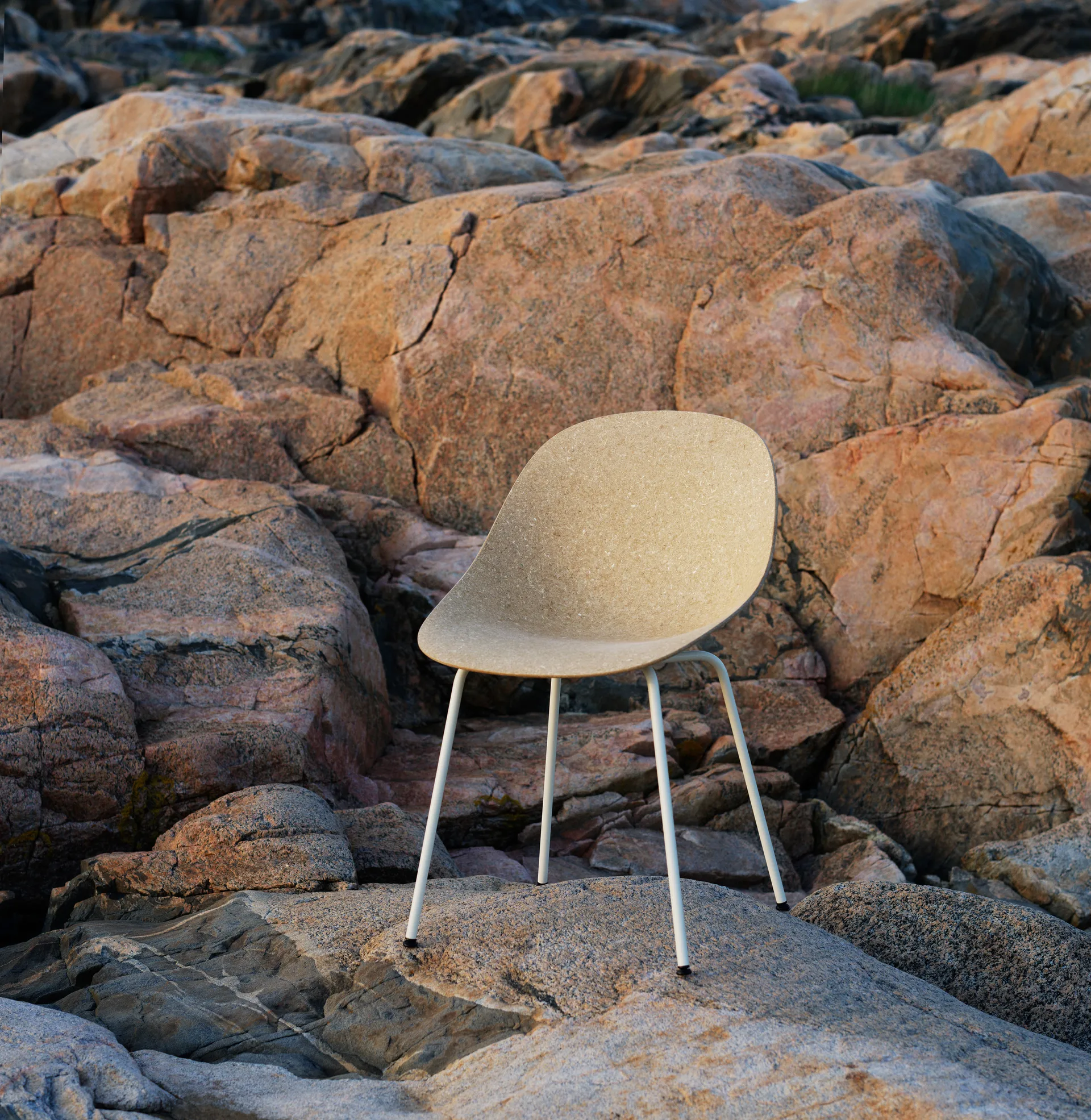 Chaise Mat Chair, Hemp-cream steel Normann Copenhagen