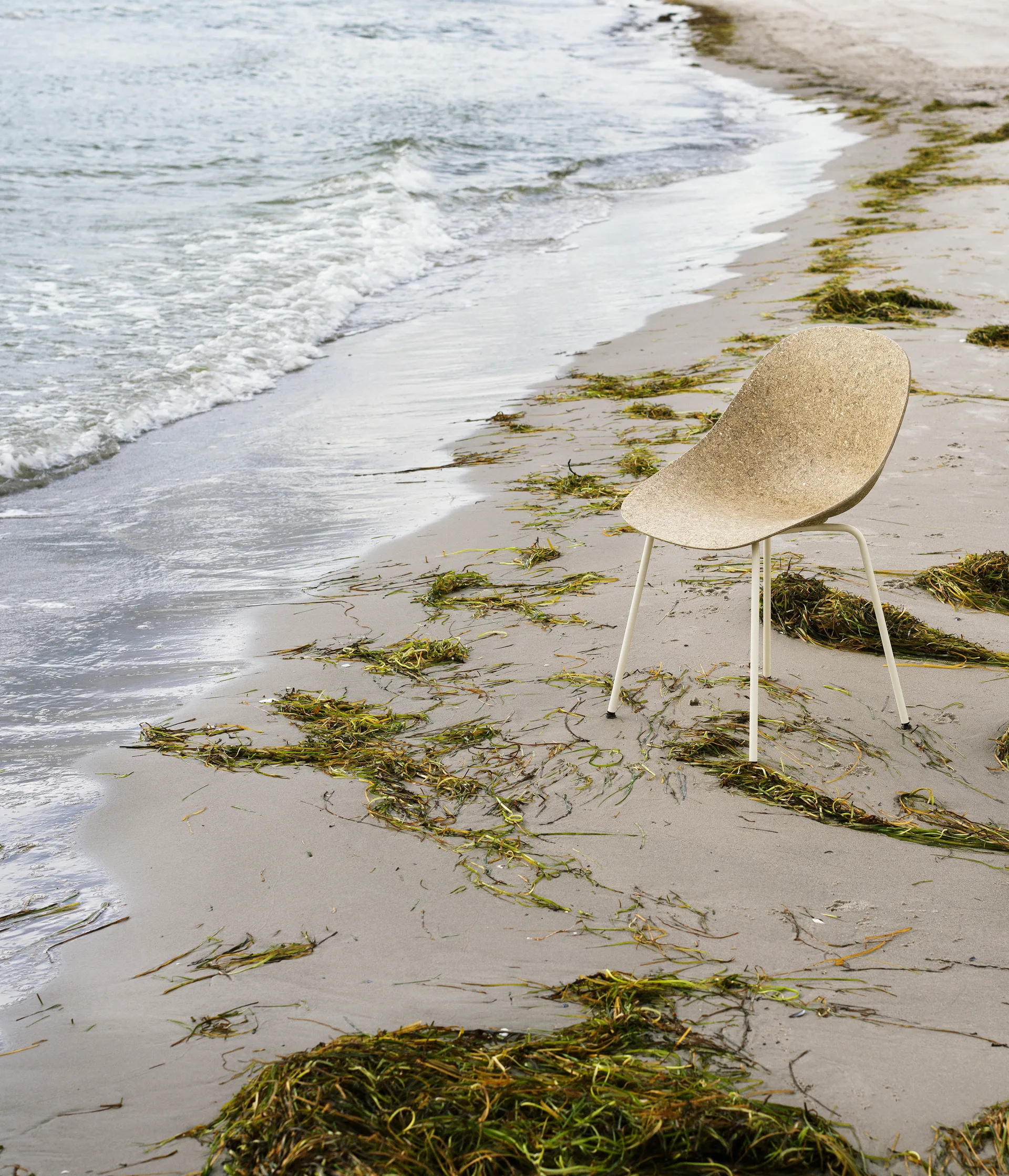 Chaise Mat Chair, Seaweed-cream steel Normann Copenhagen