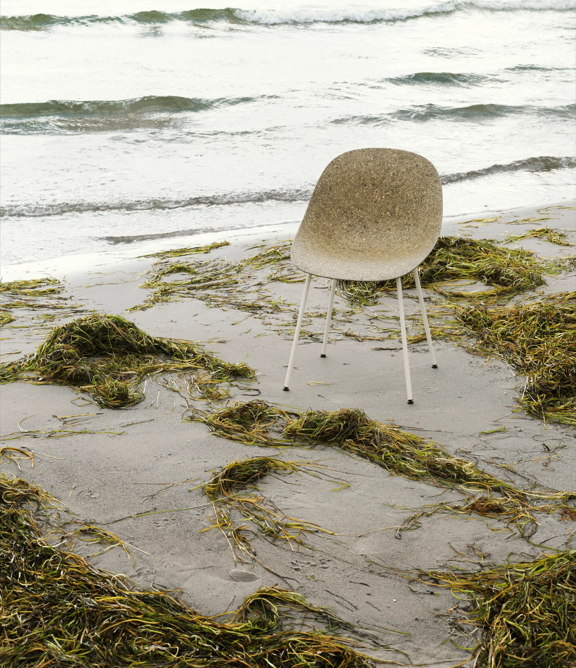 Chaise Mat Chair, Seaweed-cream steel Normann Copenhagen