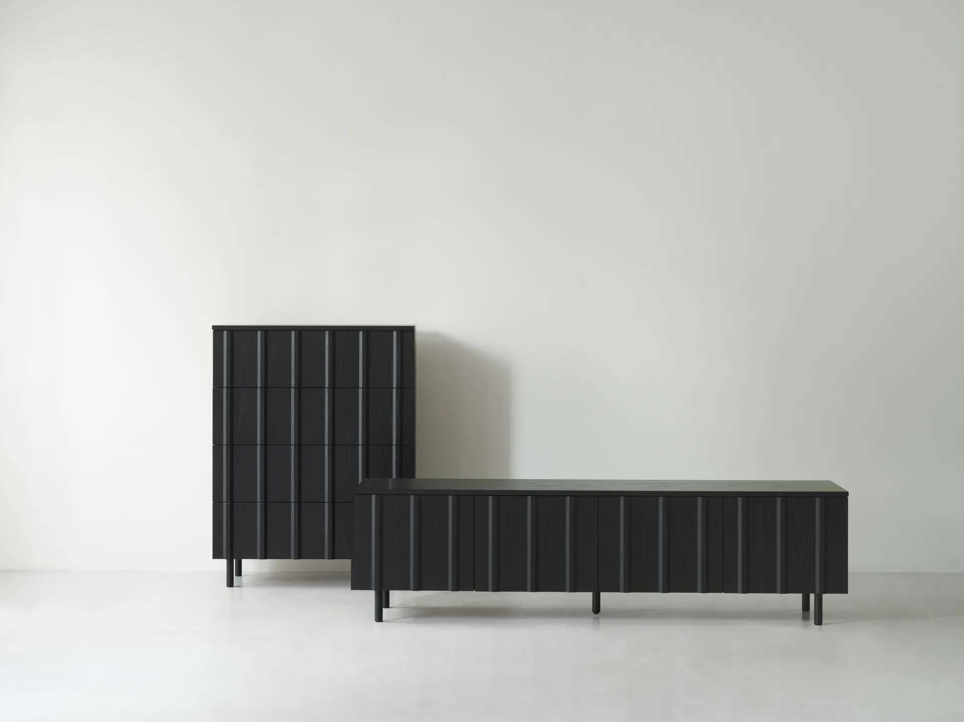 Commode Rib, 4 tiroirs, Soft Black Normann Copenhagen