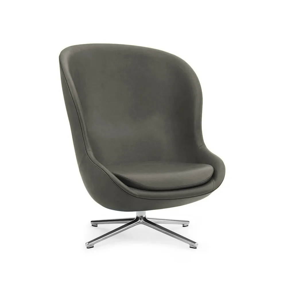 Fauteuil Hyg, cuir ultra 41575 vert, pied pivotant en aluminium Normann Copenhagen