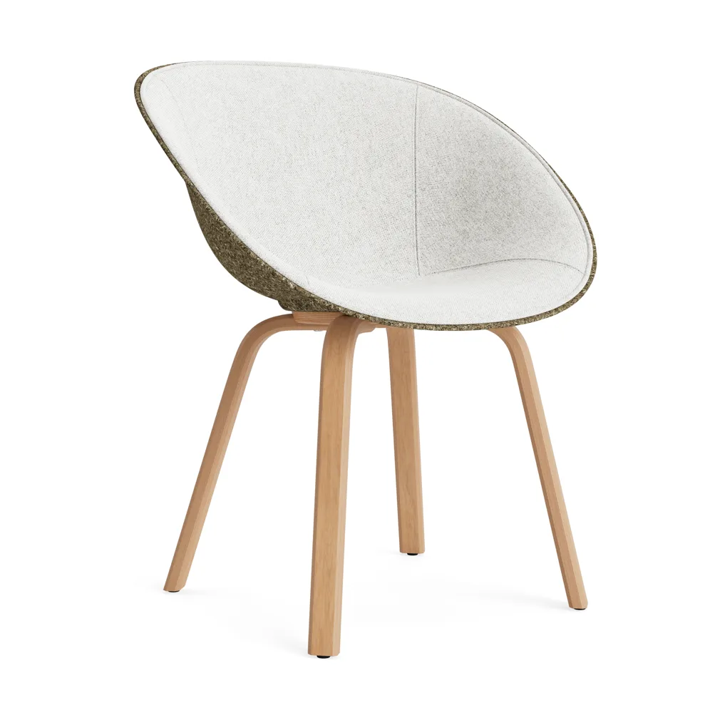 Fauteuil Mat Armchair avec accoudoirs habillé sur le devant, Hallingdal 110-seaweed-beech Normann Copenhagen