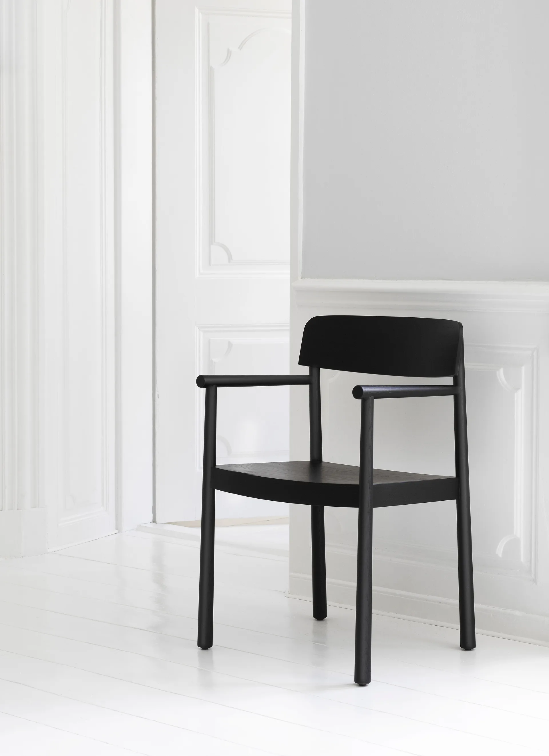 Fauteuil Timb avec coussin, Noir/ Ultra Leather - Black Normann Copenhagen