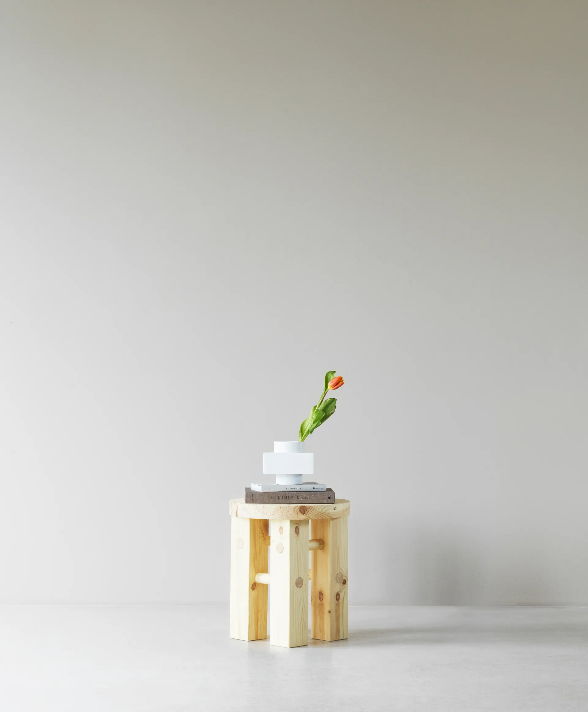 Fyr tabouret rond 45 cm, Pine, Ø40x45 cm Normann Copenhagen
