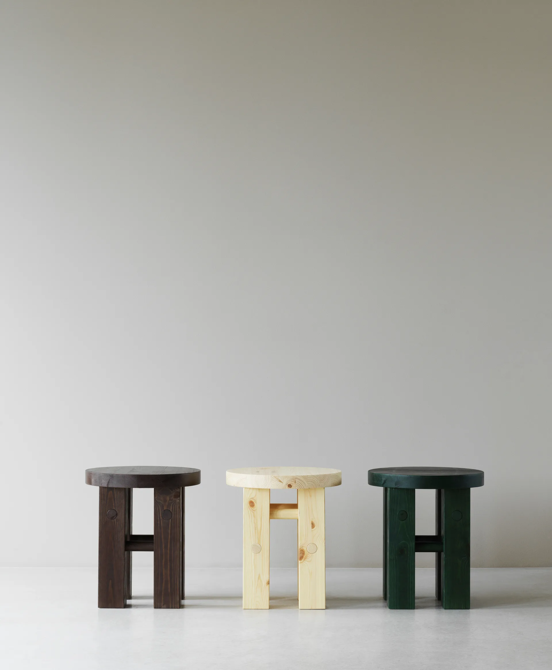Fyr tabouret rond 45 cm, Pine, Ø40x45 cm Normann Copenhagen