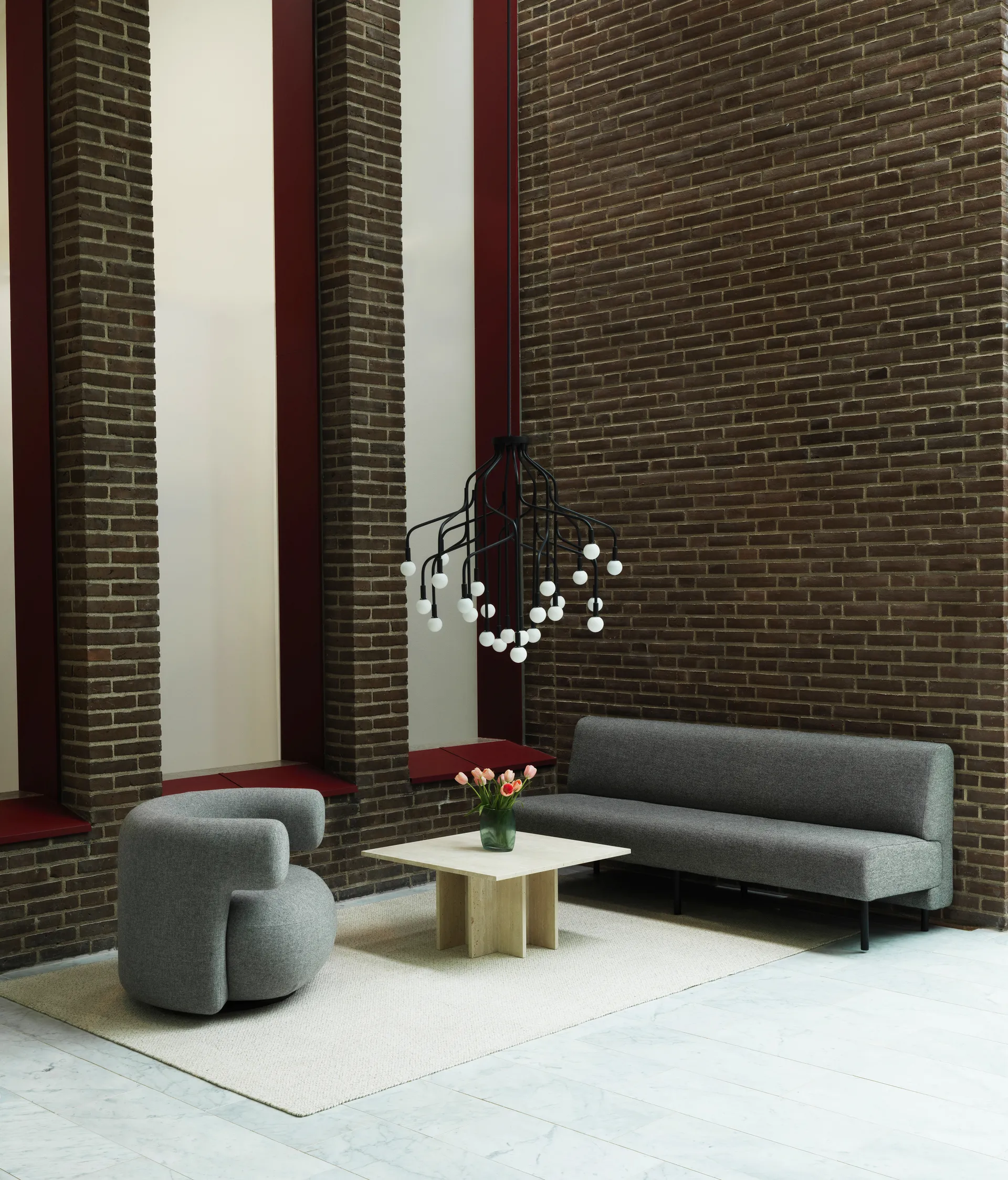 Grande table basse Edge, Travertine Normann Copenhagen