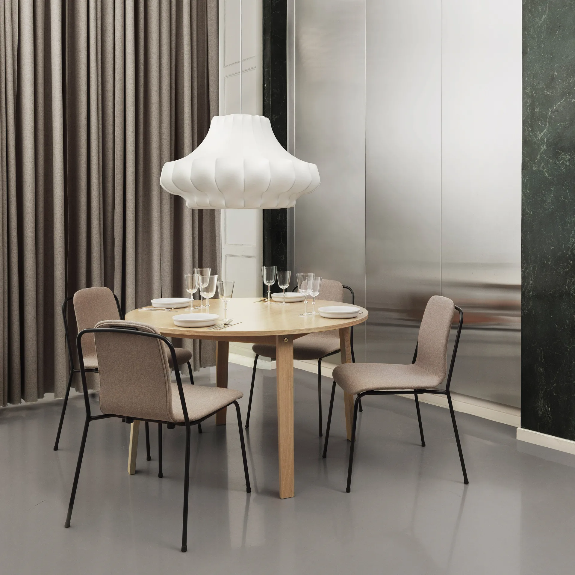 Lampe à suspension Phantom Moyen, Blanc Normann Copenhagen