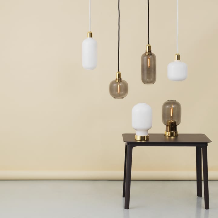 Lampe Amp petite, Blanc-laiton Normann Copenhagen