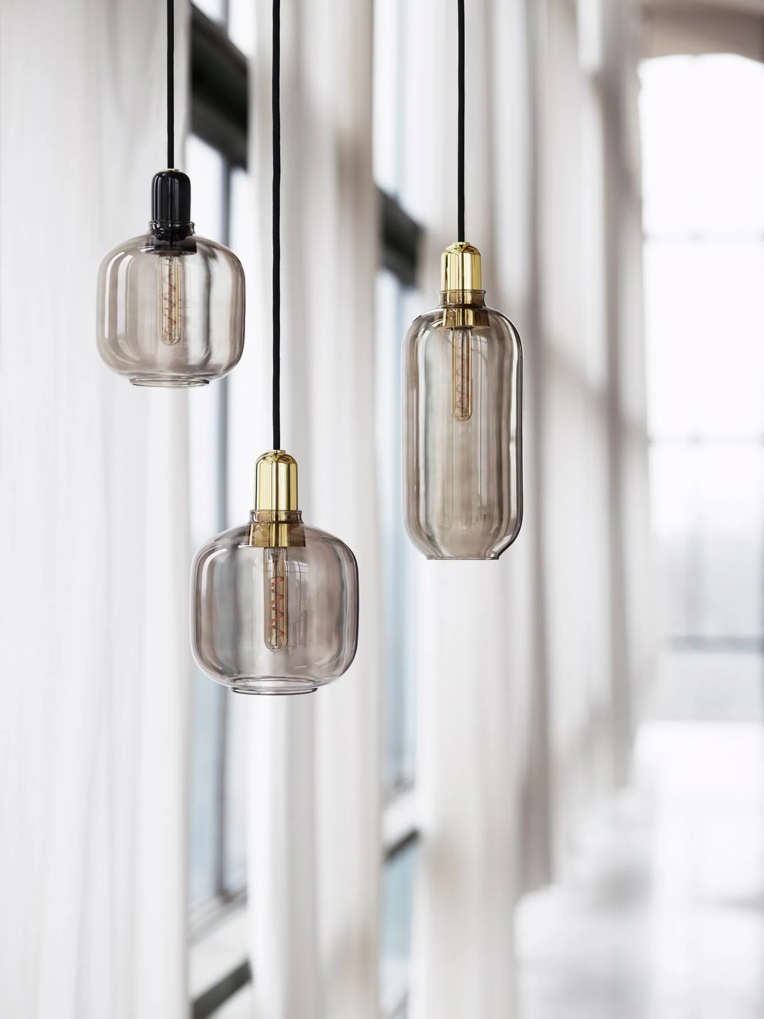 Lampe Amp petite, gris-noir Normann Copenhagen