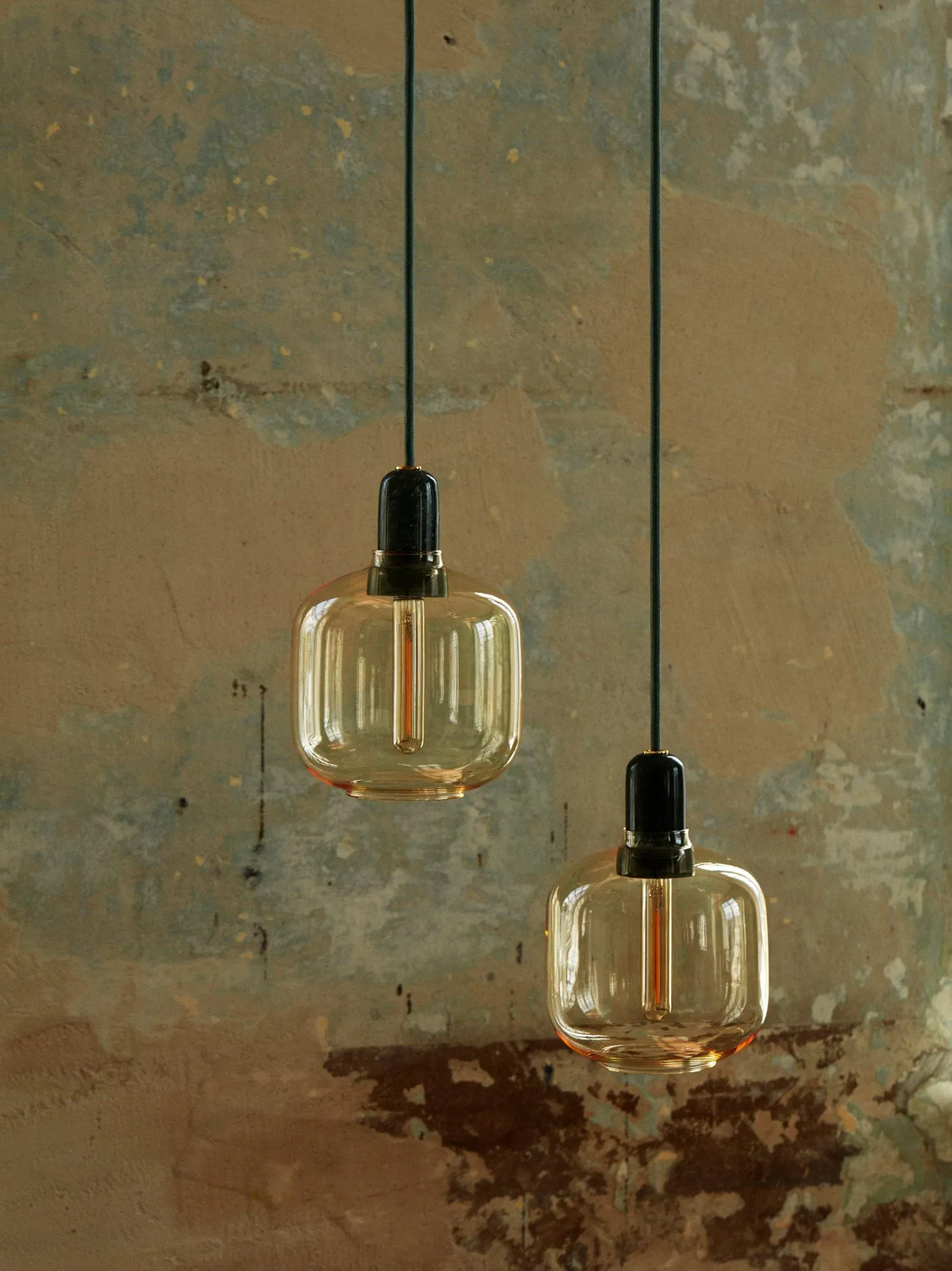 Lampe Amp petite, or-vert Normann Copenhagen