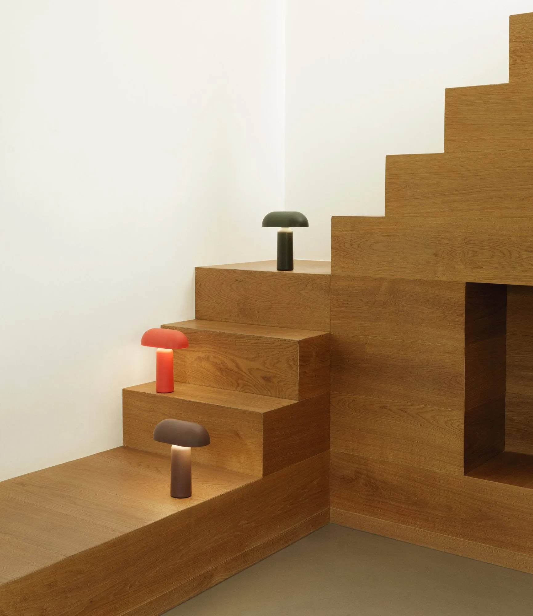 Lampe de table Porta, Bright red Normann Copenhagen