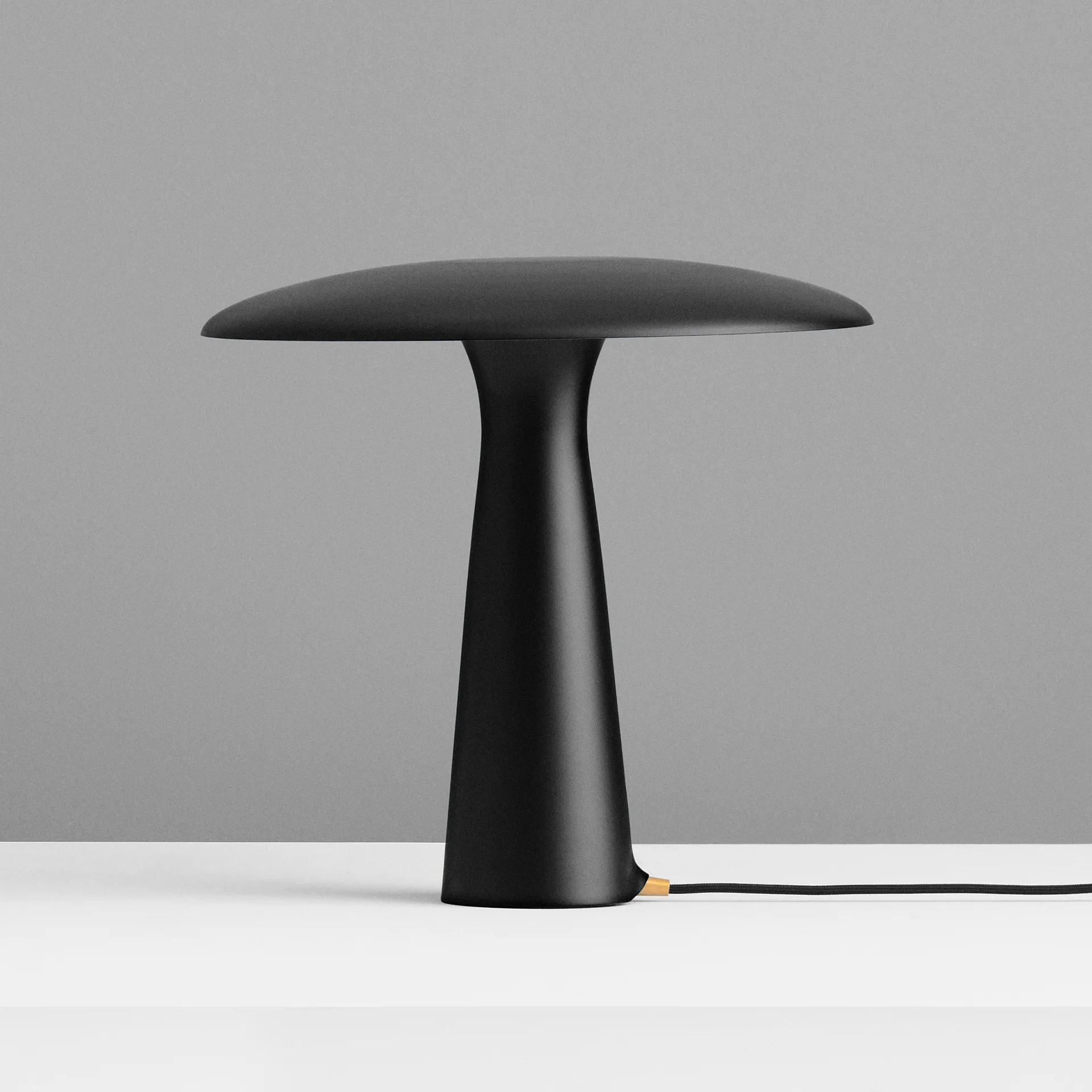 Lampe de table Shelter, noir Normann Copenhagen