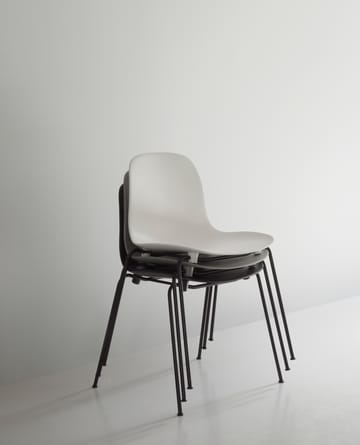 Lot de 2 chaises empilables avec pieds noirs Form Chair, gris - undefined - Normann Copenhagen