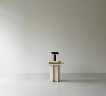 Petite table basse Edge - Travertine - Normann Copenhagen