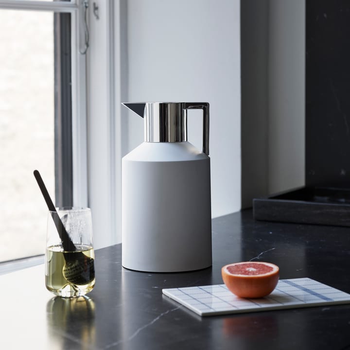 Pichet thermos Geo 1,5 l, Blanc-Argent Normann Copenhagen