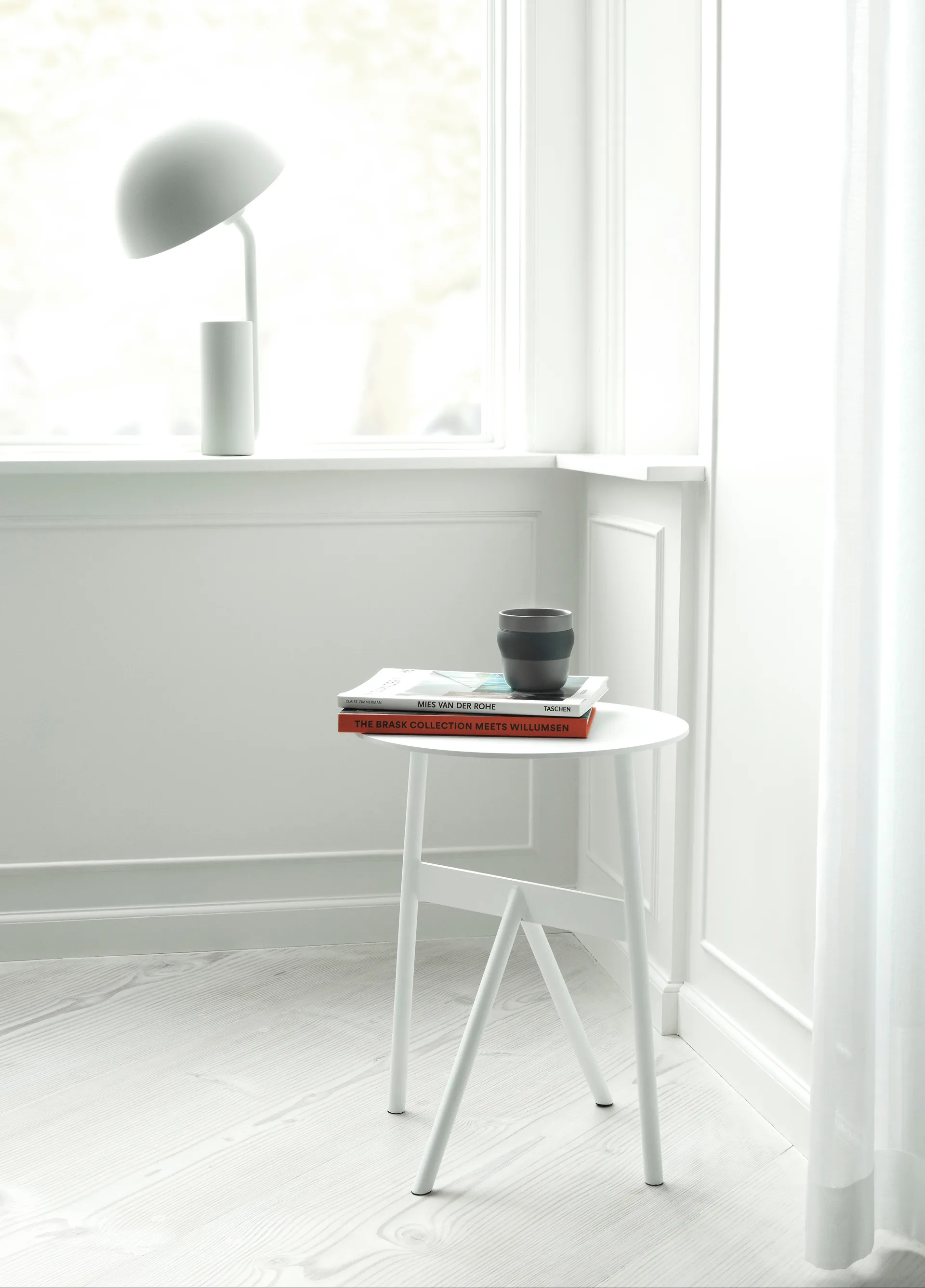 Stock Table table d'appoint Ø37 cm H:46 cm, Blanc Normann Copenhagen