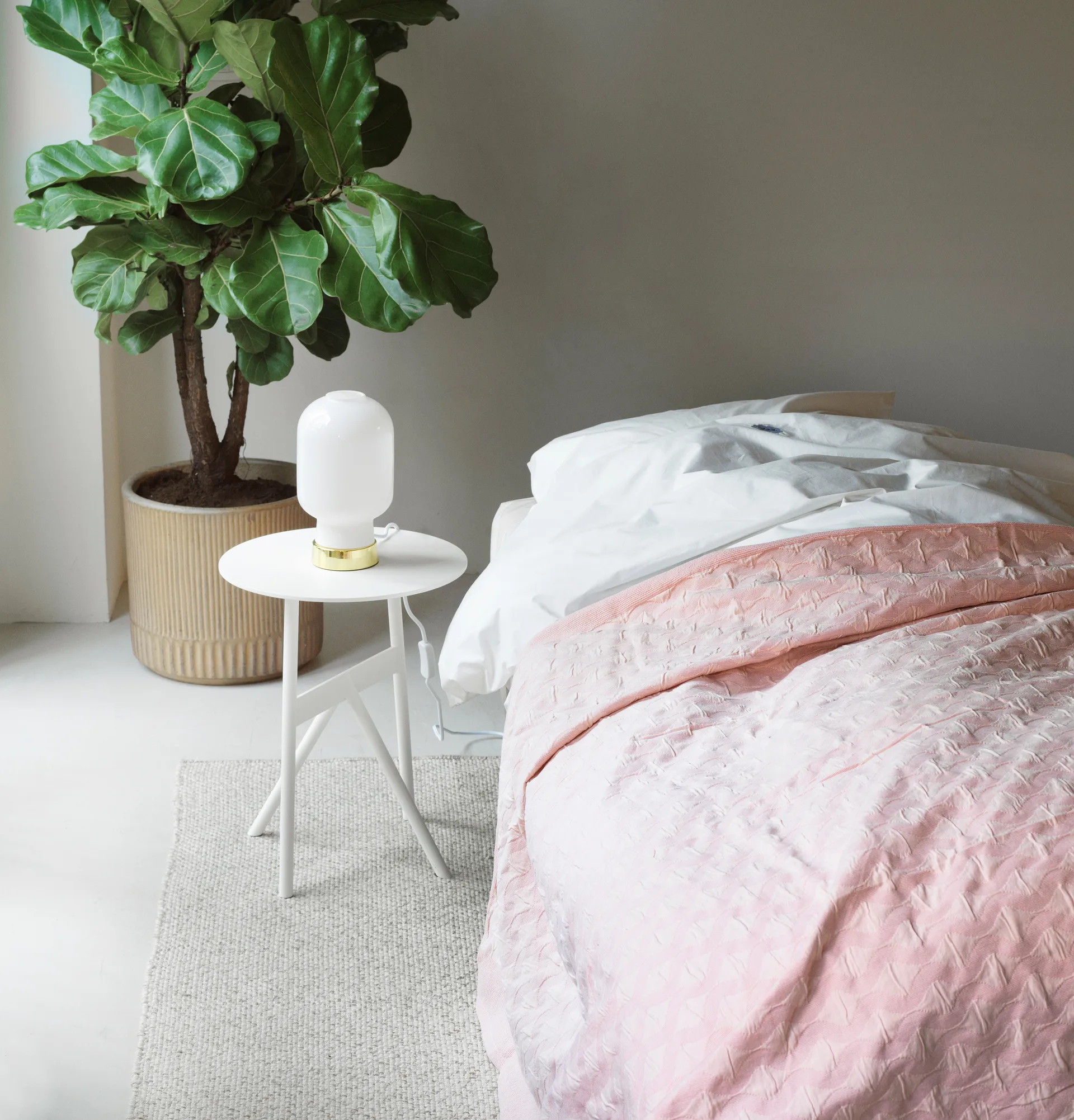 Stock Table table d'appoint Ø37 cm H:46 cm, Blanc Normann Copenhagen