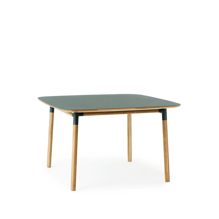 Table à manger Form - green, pieds en chêne, 120x120 cm - Normann Copenhagen