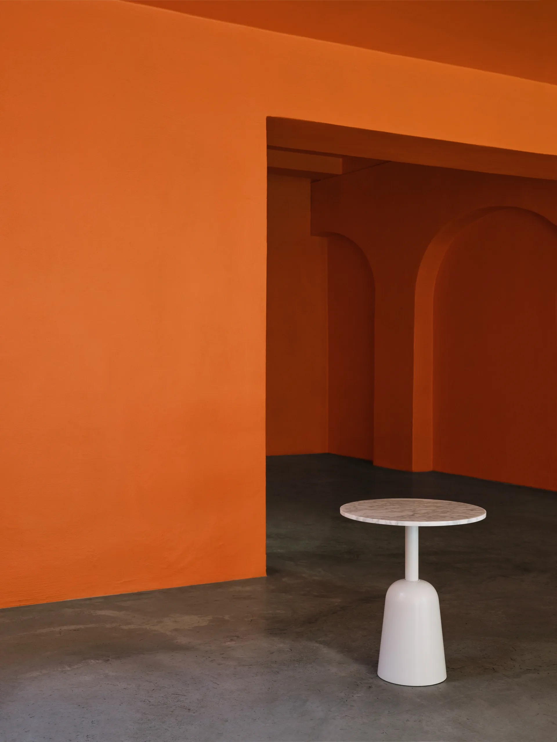 Table réglable Turn Ø55 cm, Marbre blanc Normann Copenhagen