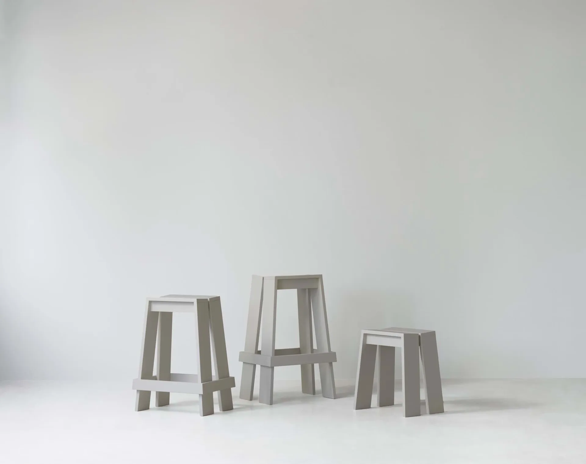 Tabouret de bar Let 65 cm, Light Grey Normann Copenhagen